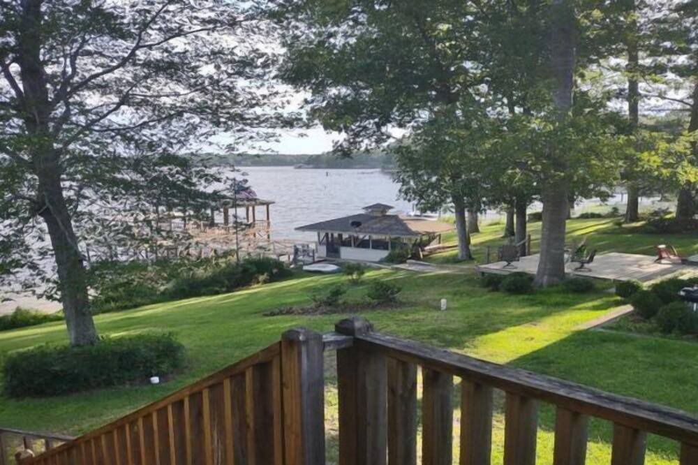 Photo of Others in Hemphill