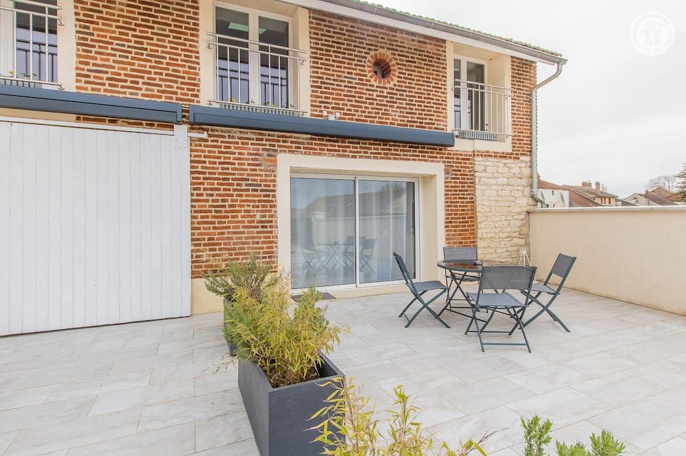 Photo of Outdoor in Pontoux