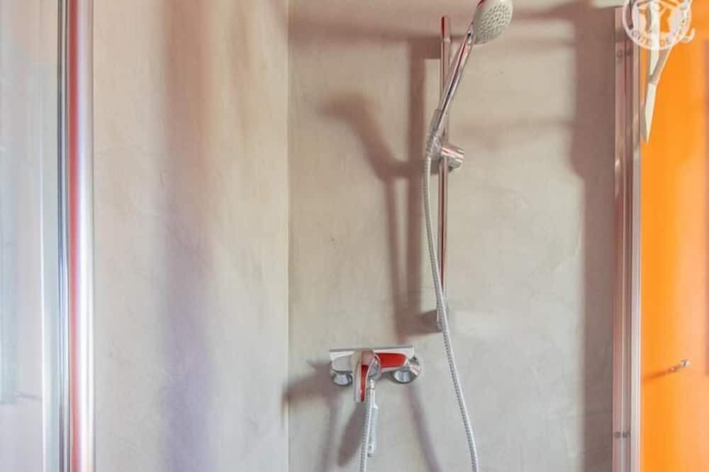 Photo of Bathroom in La Chapelle-Thecle