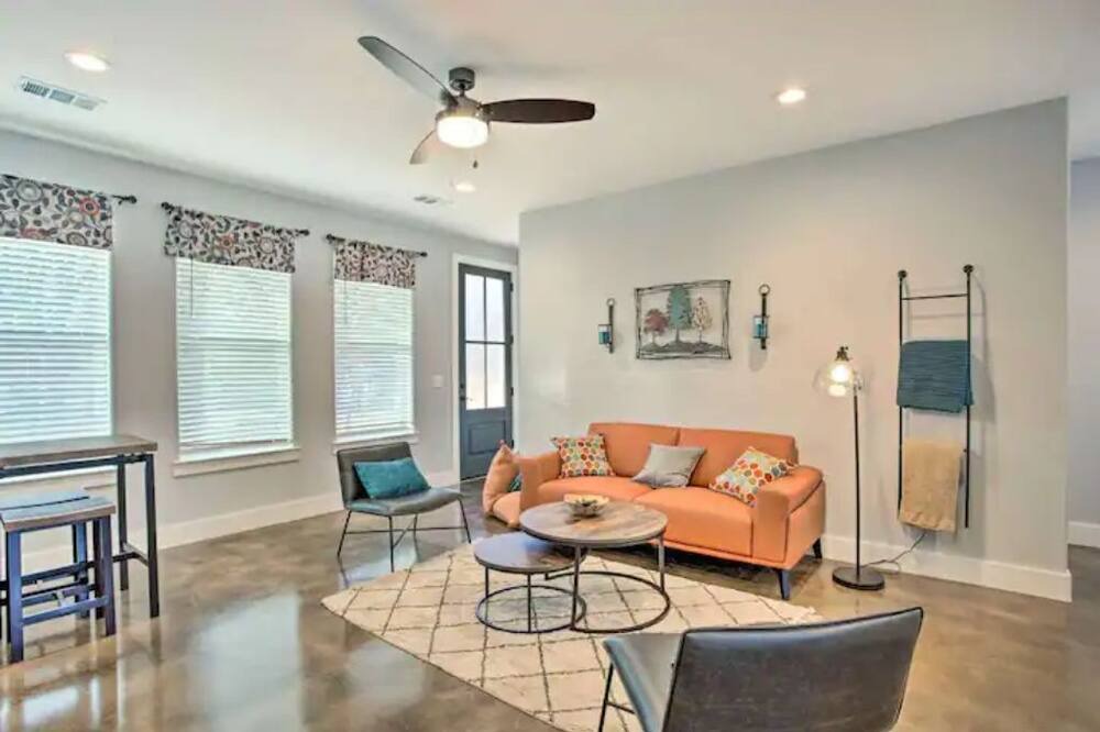 Photo of Livingroom in Denison