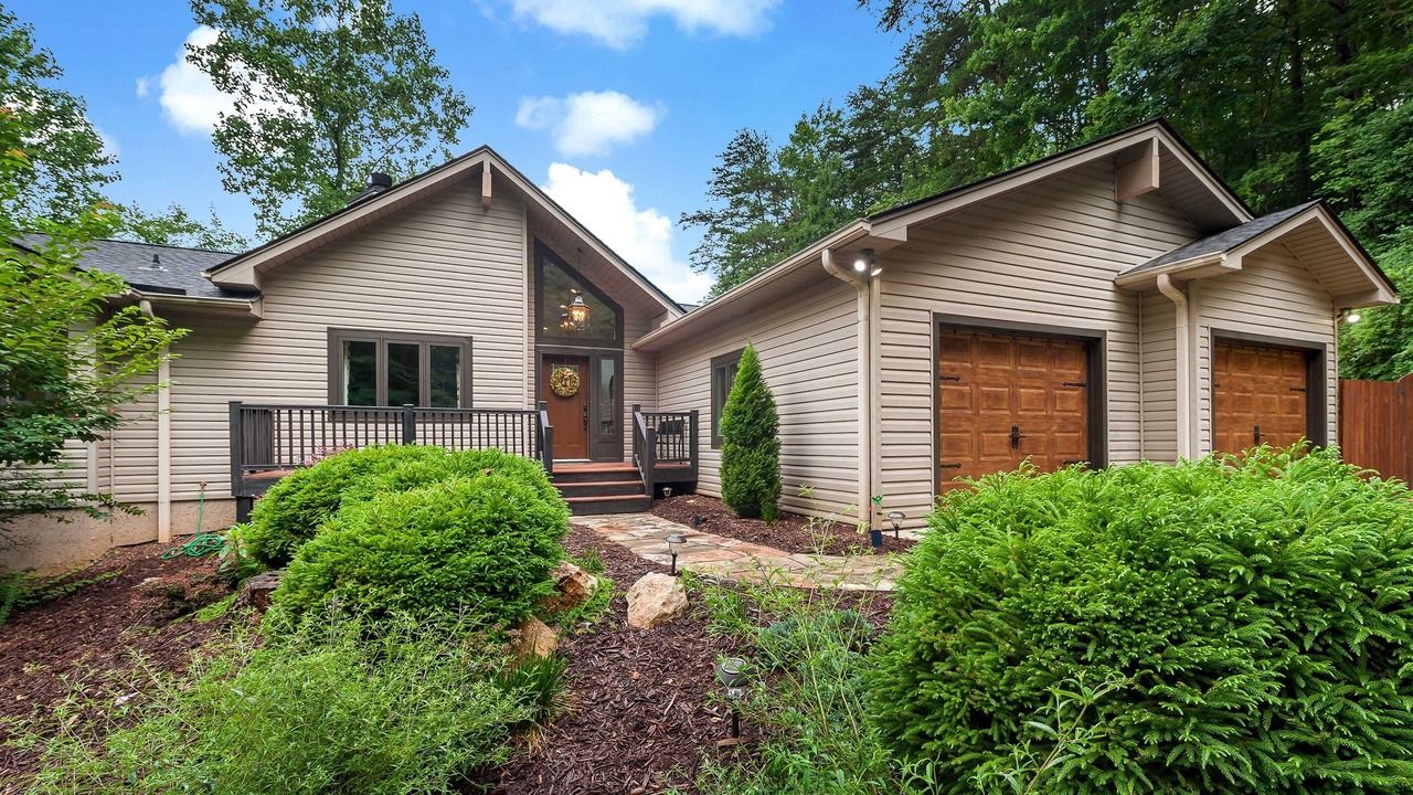 Photo of Outdoor in Lake Lure