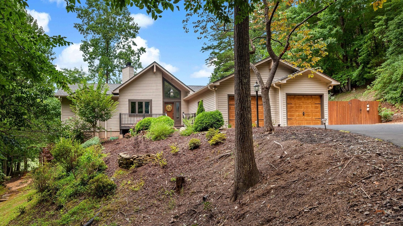Photo of Outdoor in Lake Lure