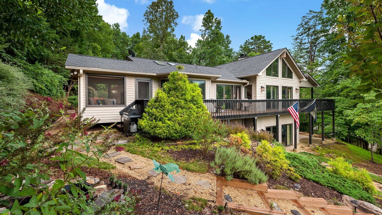 Photo of Outdoor in Lake Lure