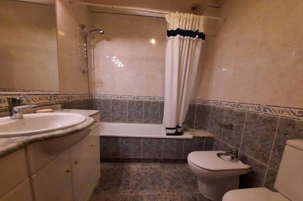 Photo of Bathroom in Cervia de Les Garrigues