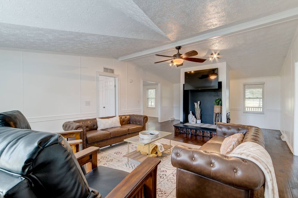 Photo of Livingroom in Bartlesville