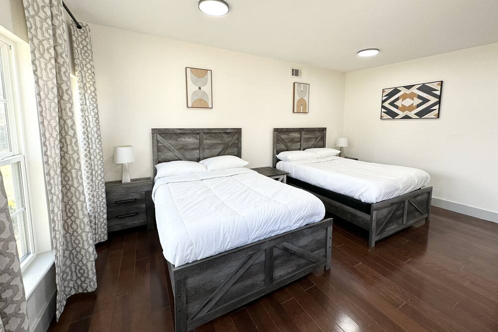 Photo of Bedroom in Driftwood