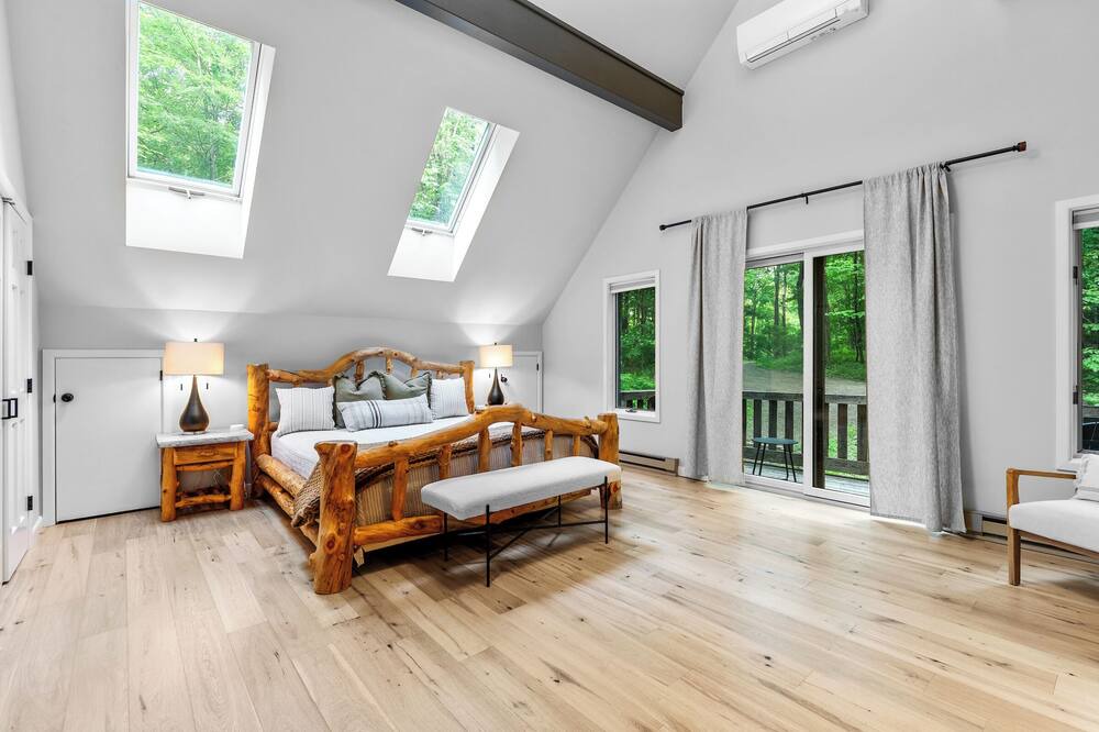 Photo of Bedroom in Ellicottville