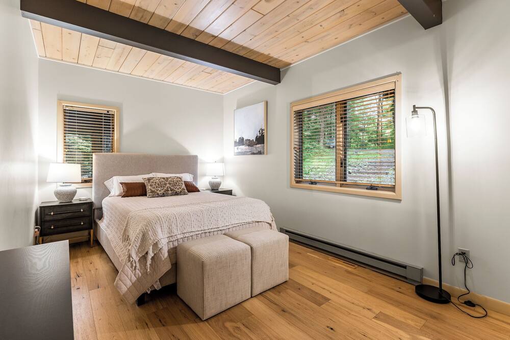 Photo of Bedroom in Ellicottville