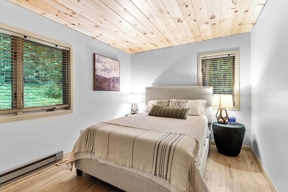 Photo of Bedroom in Ellicottville