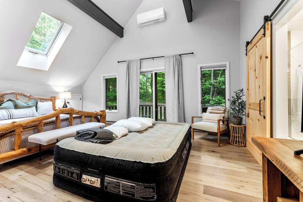 Photo of Bedroom in Ellicottville
