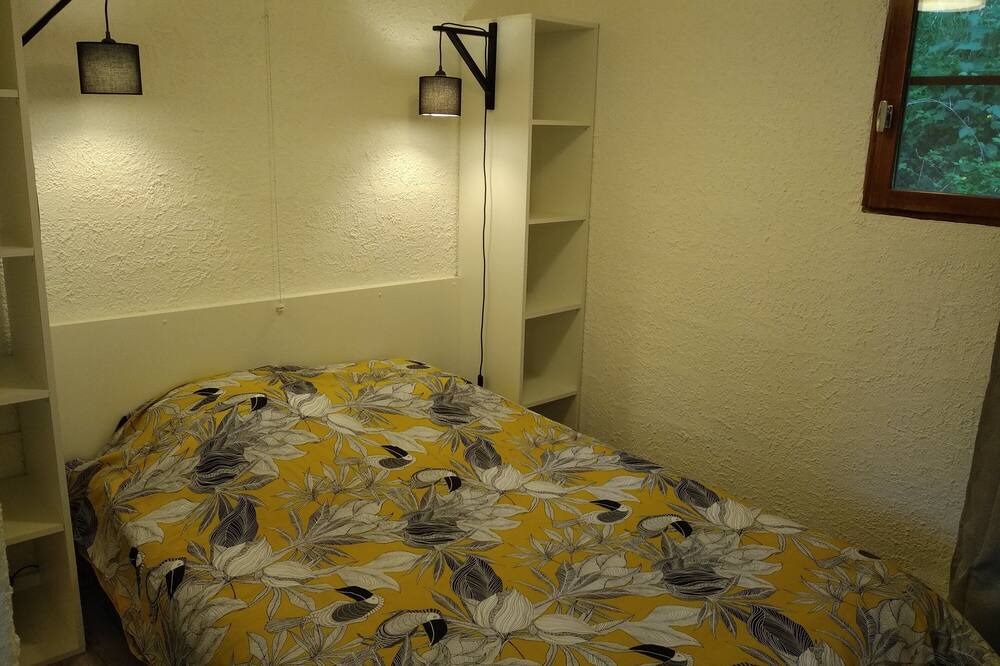 Photo of Bedroom in Oms
