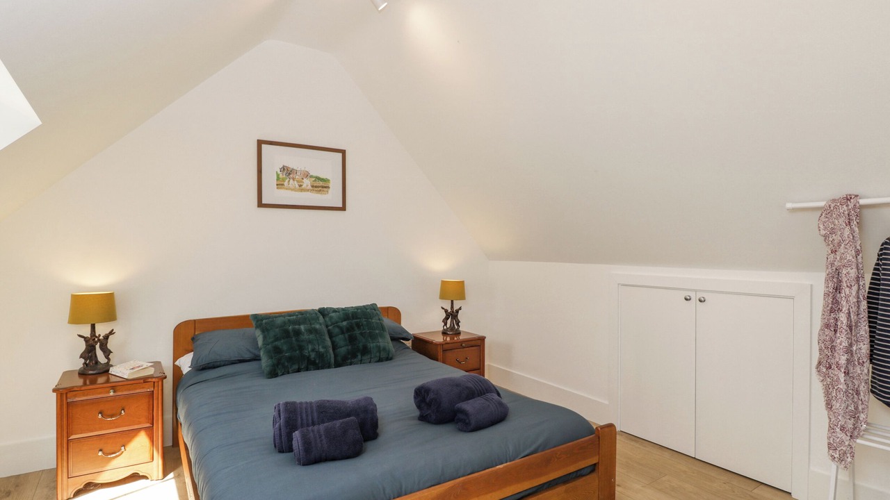 Photo of Others in South Leigh