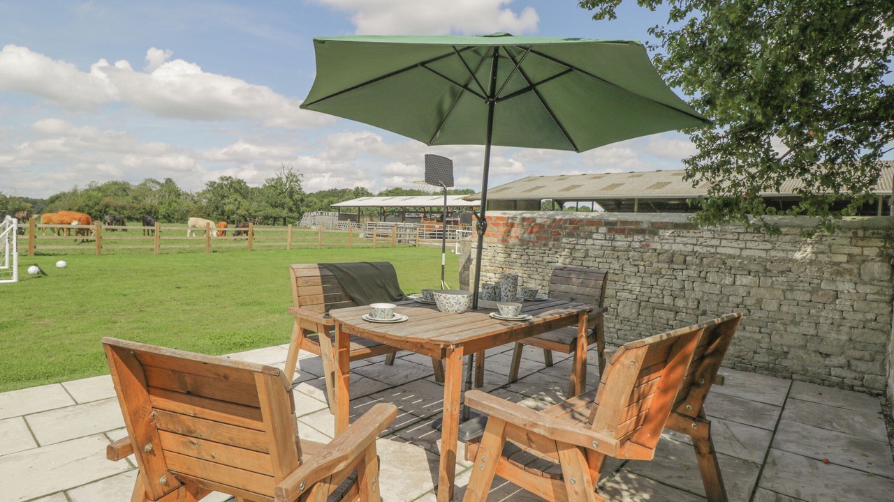 Photo of Others in South Leigh