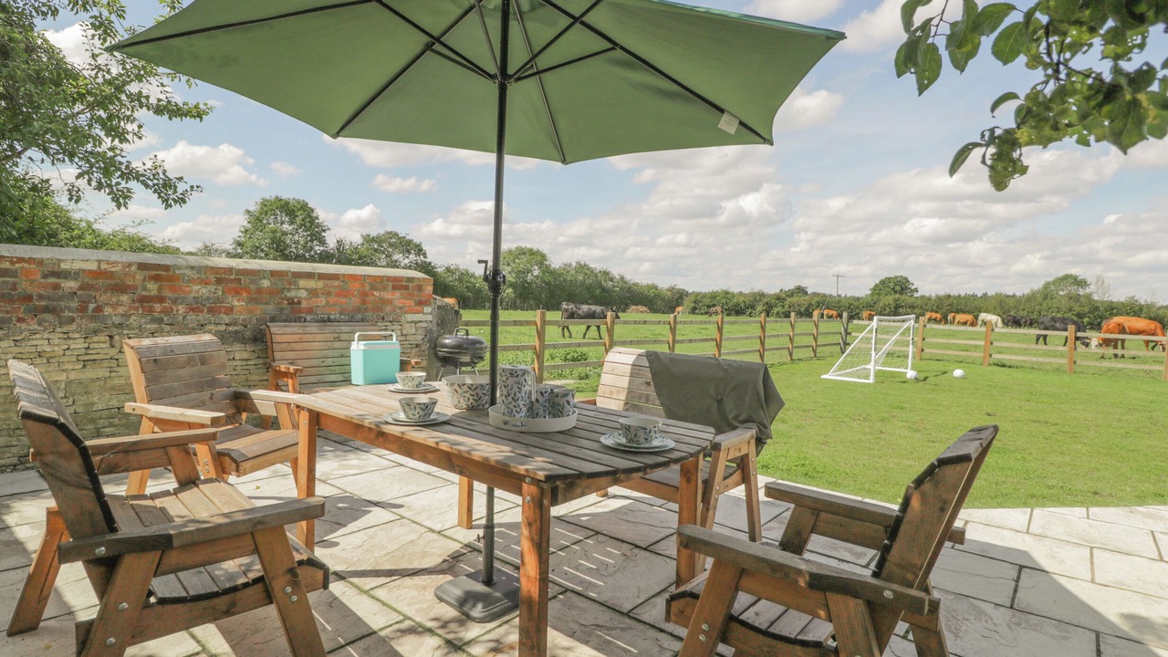 Photo of Outdoor in South Leigh