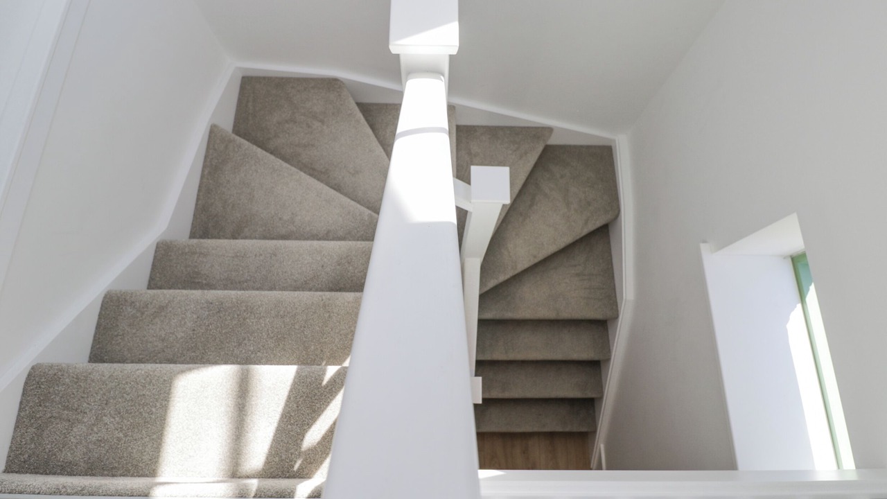 Photo of Others in South Leigh