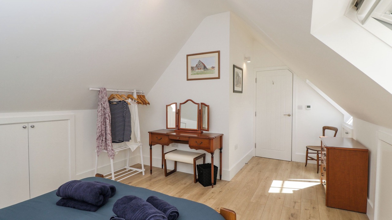 Photo of Others in South Leigh