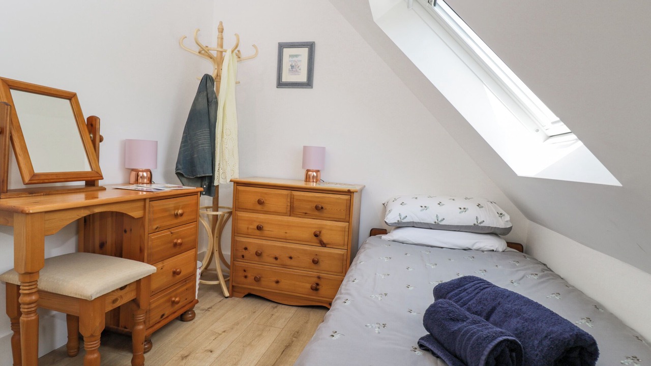 Photo of Others in South Leigh