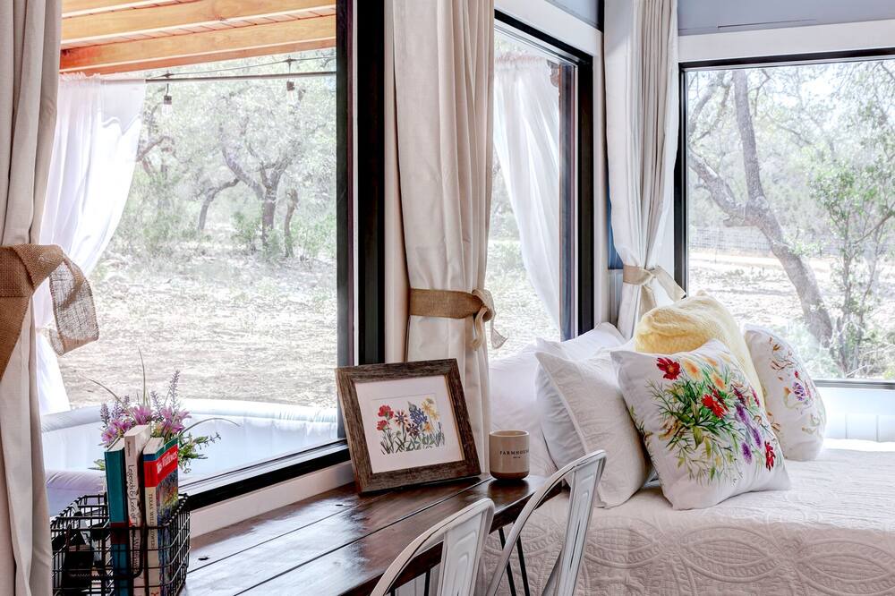 Photo of Bedroom in Hondo