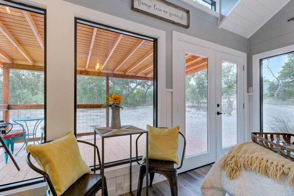 Photo of Bedroom in Hondo