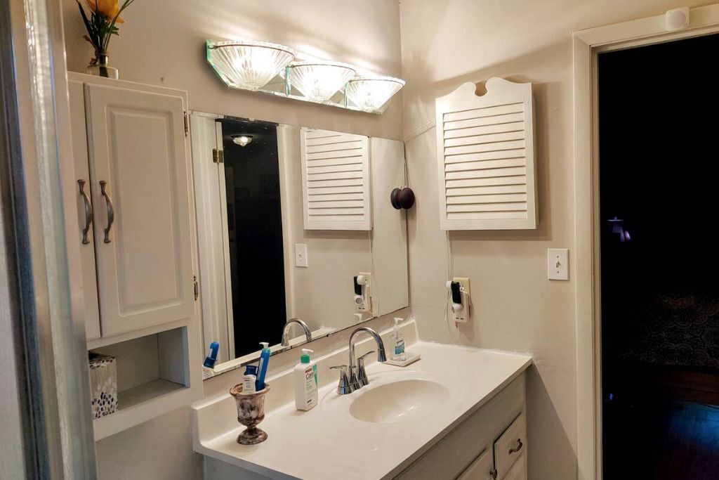Photo of Bathroom in Dade City