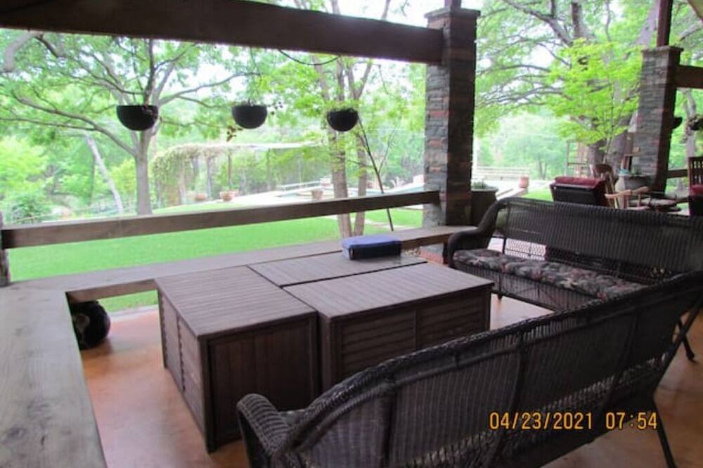 Photo of Patio Balcony in Fort Worth