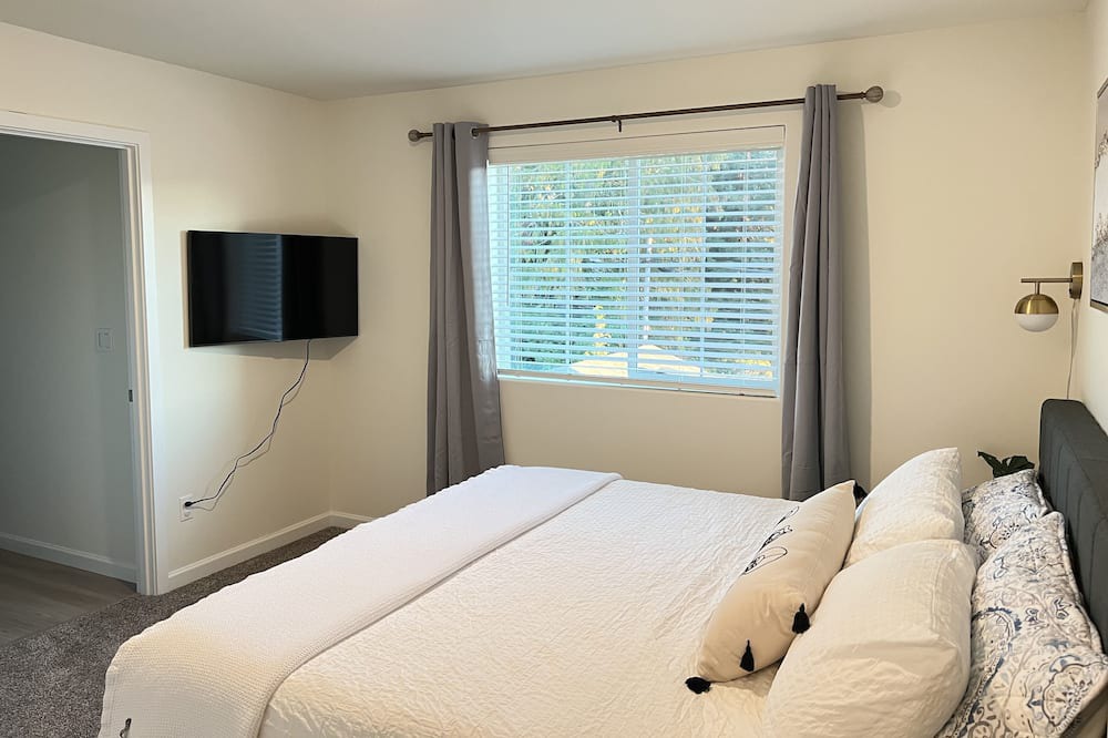 Photo of Others in Pleasant Valley