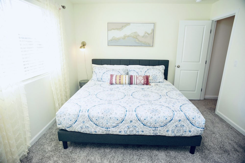 Photo of Others in Pleasant Valley