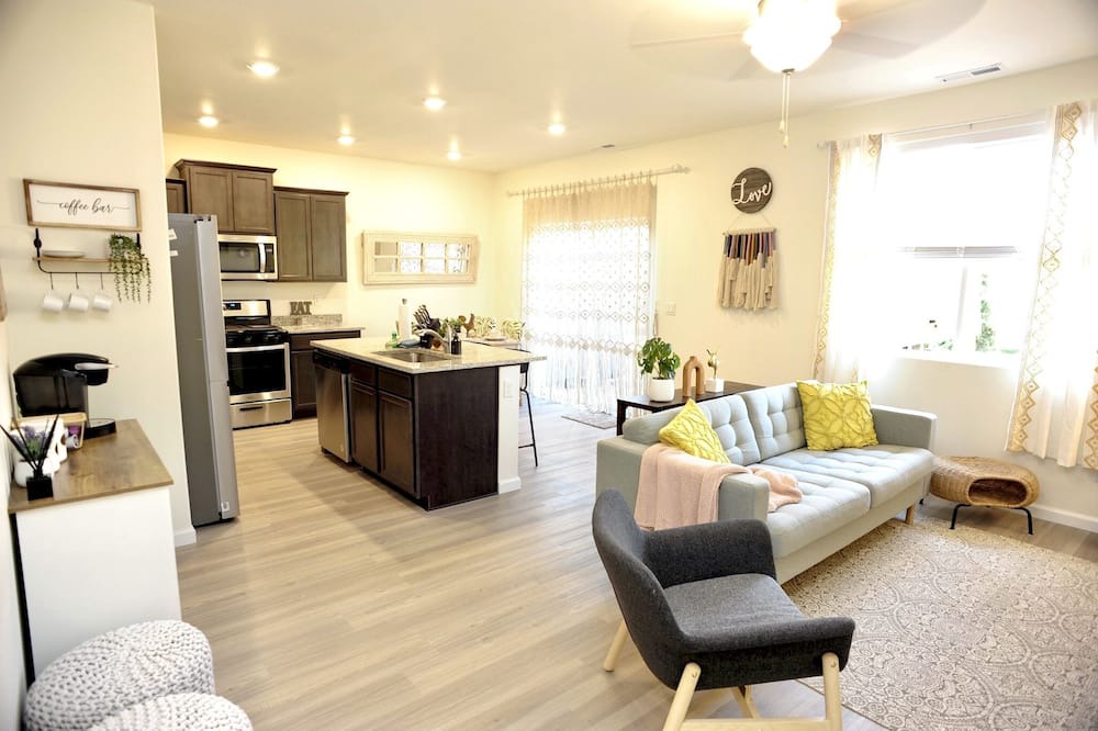 Photo of Others in Pleasant Valley