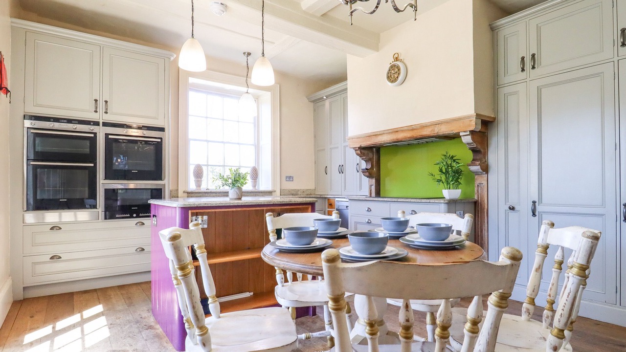 Photo of Others in Martin