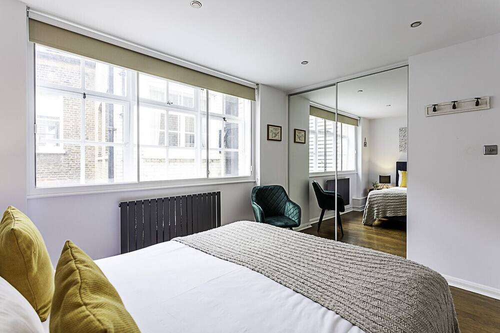 Photo of Bedroom in Queenhithe