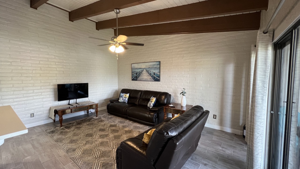 Photo of Livingroom in Biggs Field
