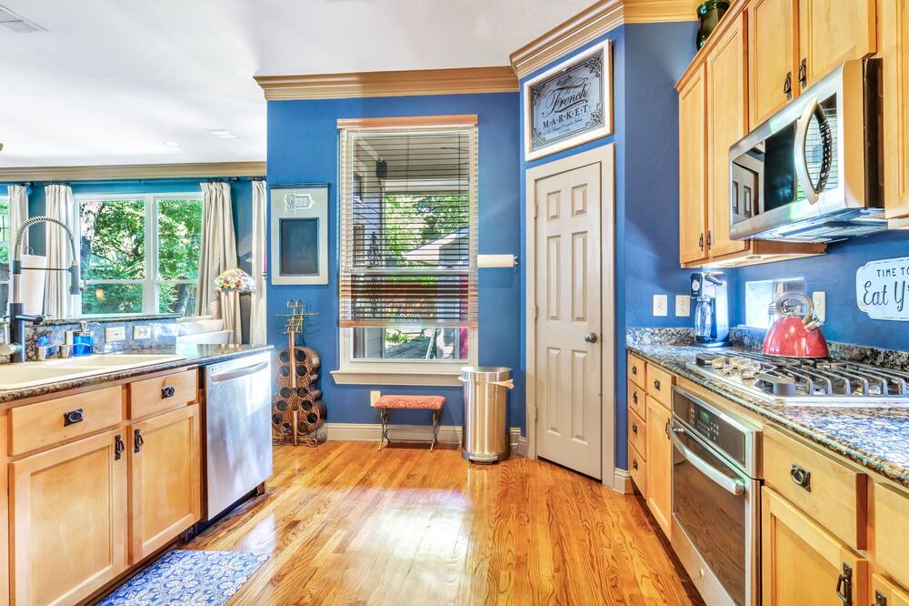 Photo of Kitchen in Junius Heights