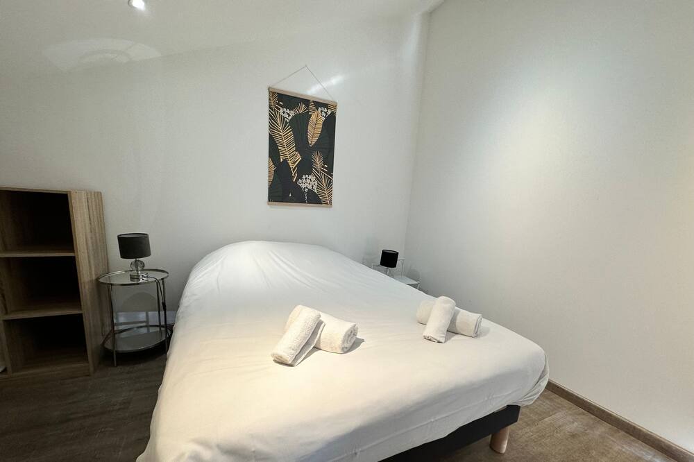 Photo of Bedroom in Jumieges