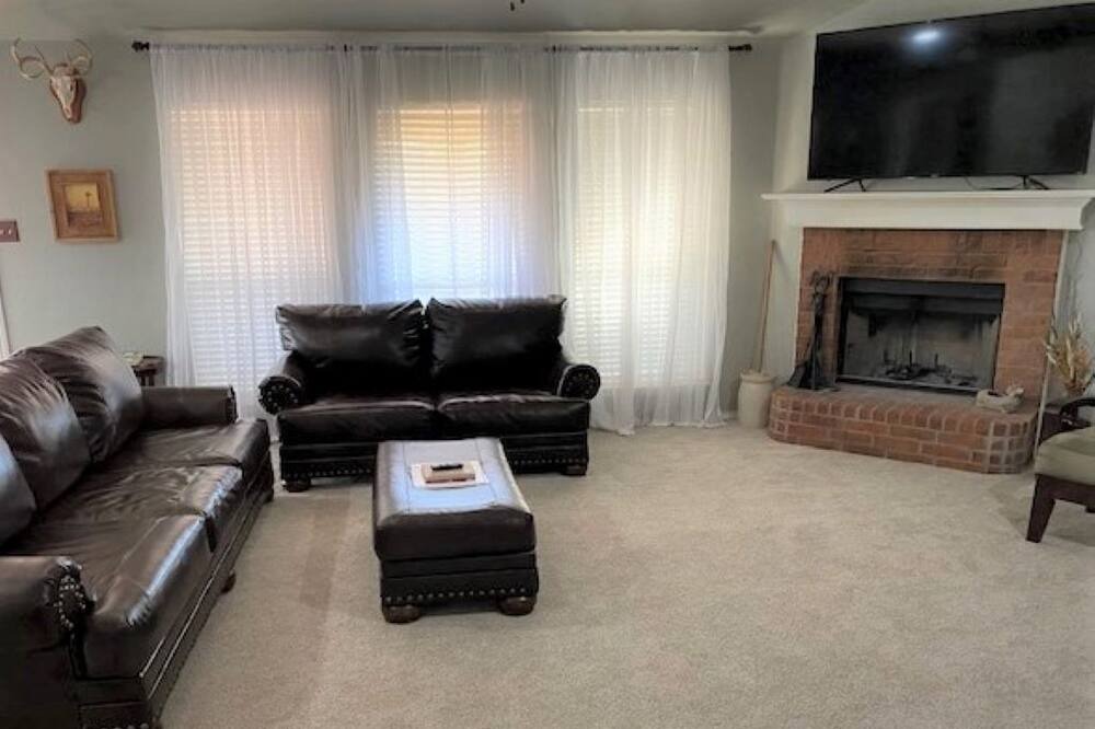 Photo of Livingroom in North by Northwest