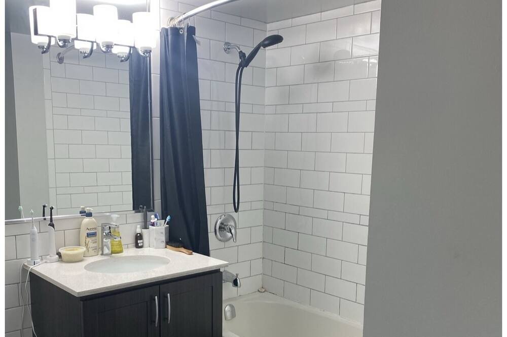 Photo of Bathroom in Parkdale
