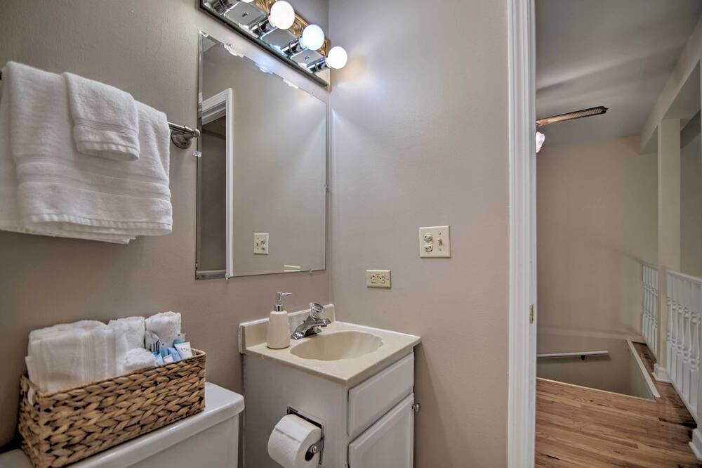 Photo of Bathroom in Gurnee