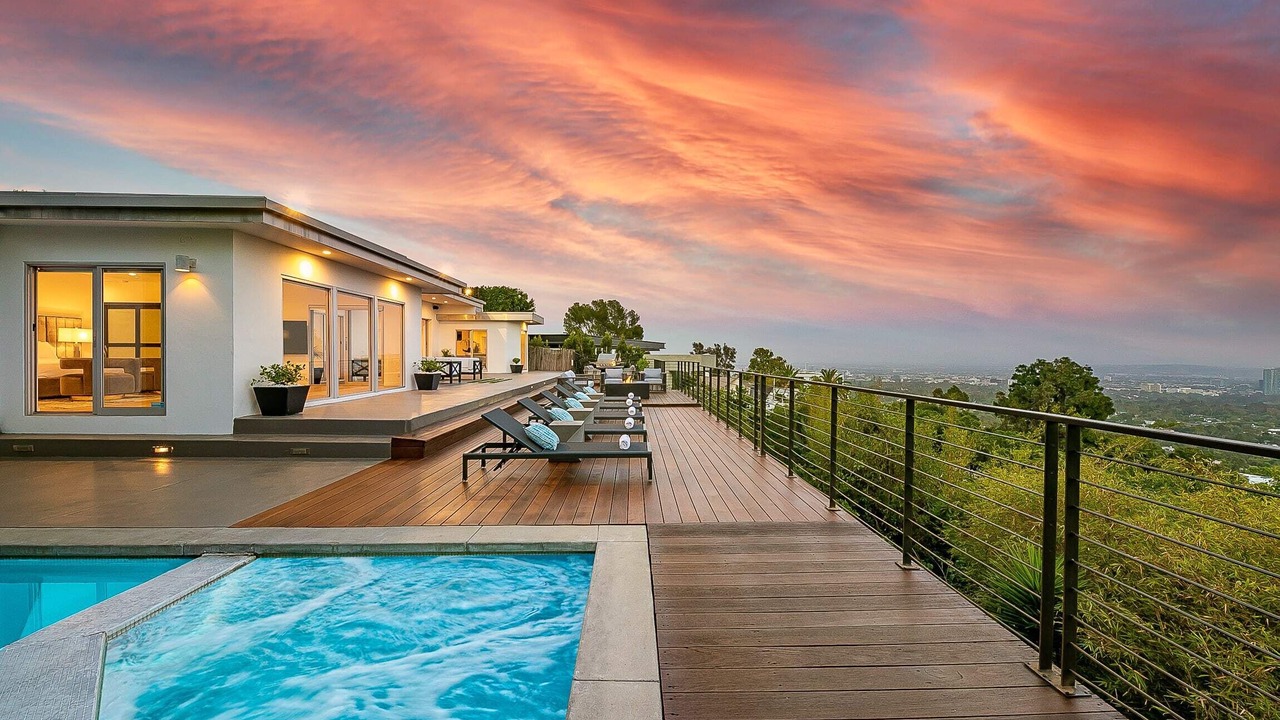 Photo of Outdoor in Beverly Glen