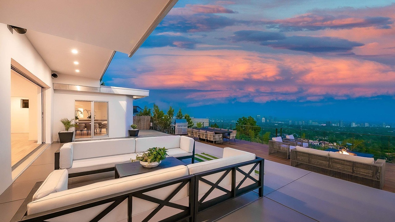 Photo of Outdoor in Beverly Glen