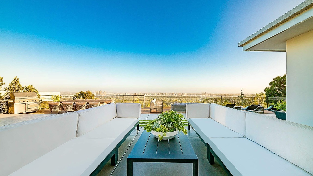 Photo of Outdoor in Beverly Glen