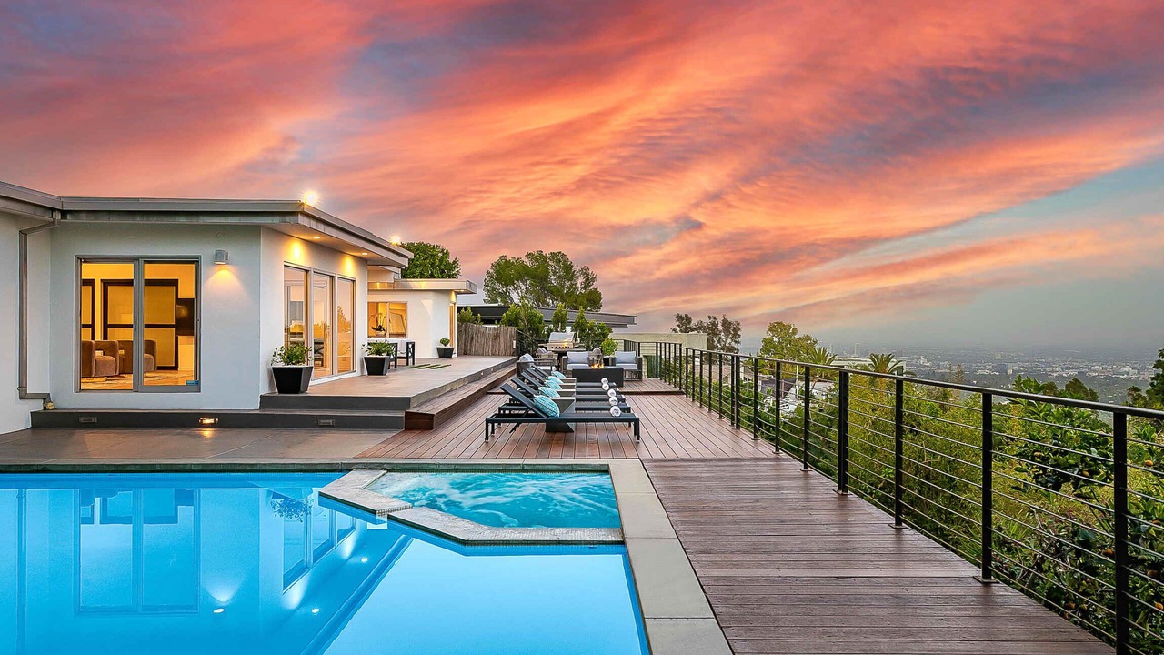 Photo of Outdoor in Beverly Glen