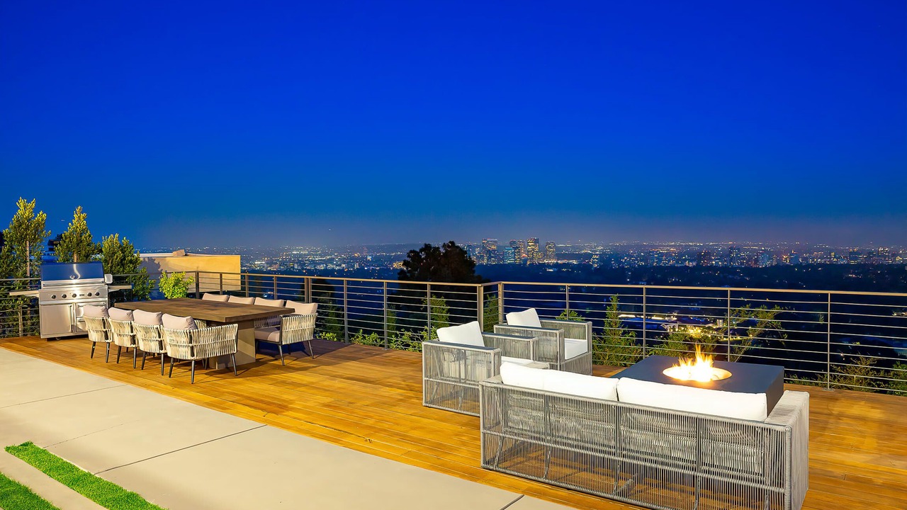 Photo of Outdoor in Beverly Glen