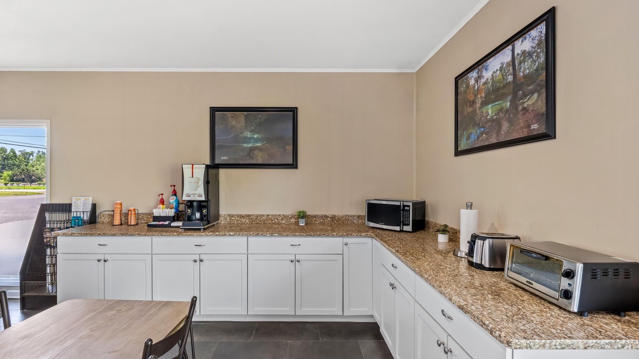 Photo of Others in Jennings