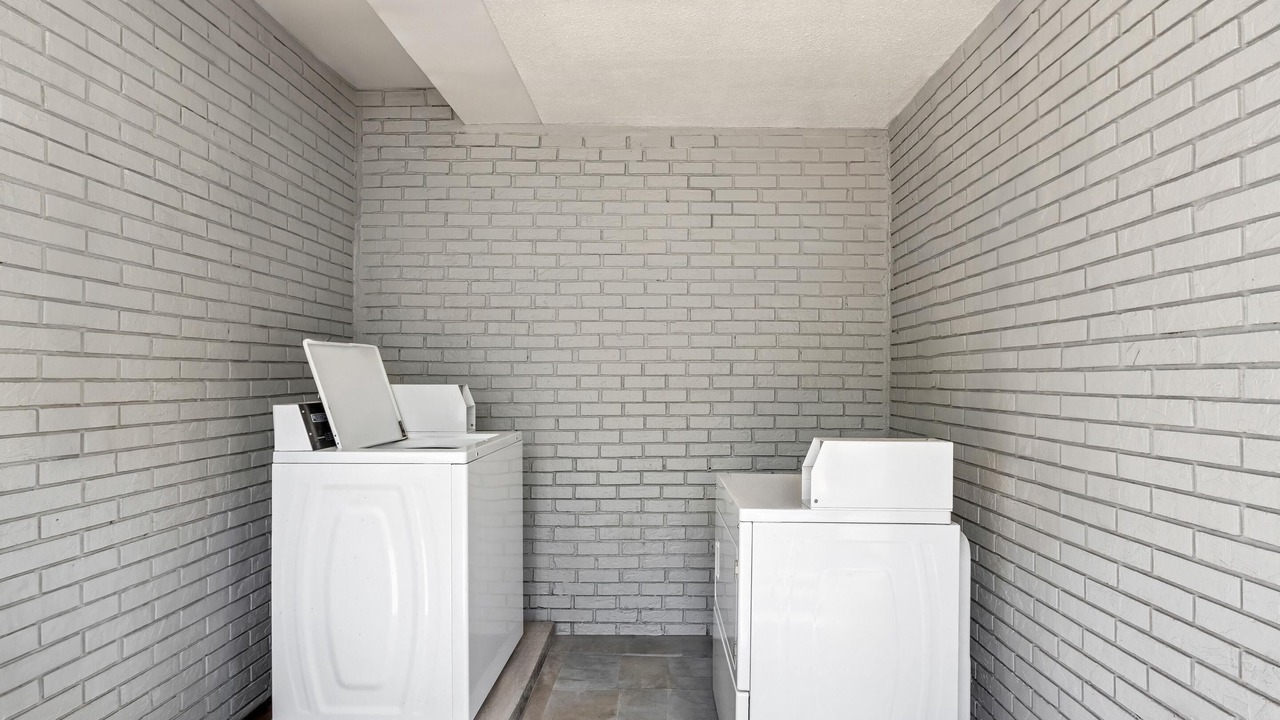 Photo of Others in Jennings