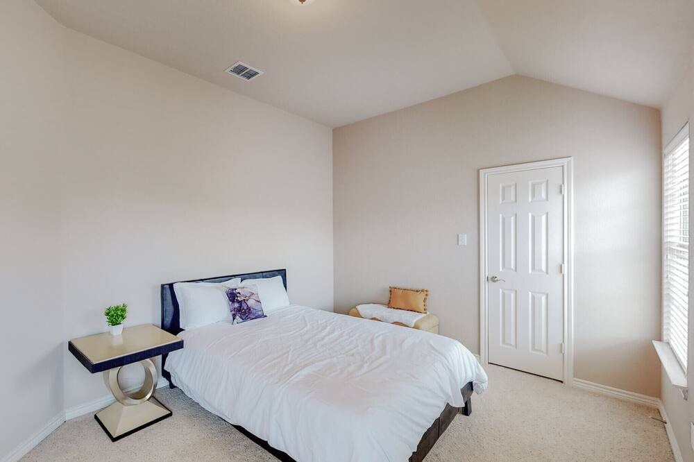 Photo of Bedroom in Murphy