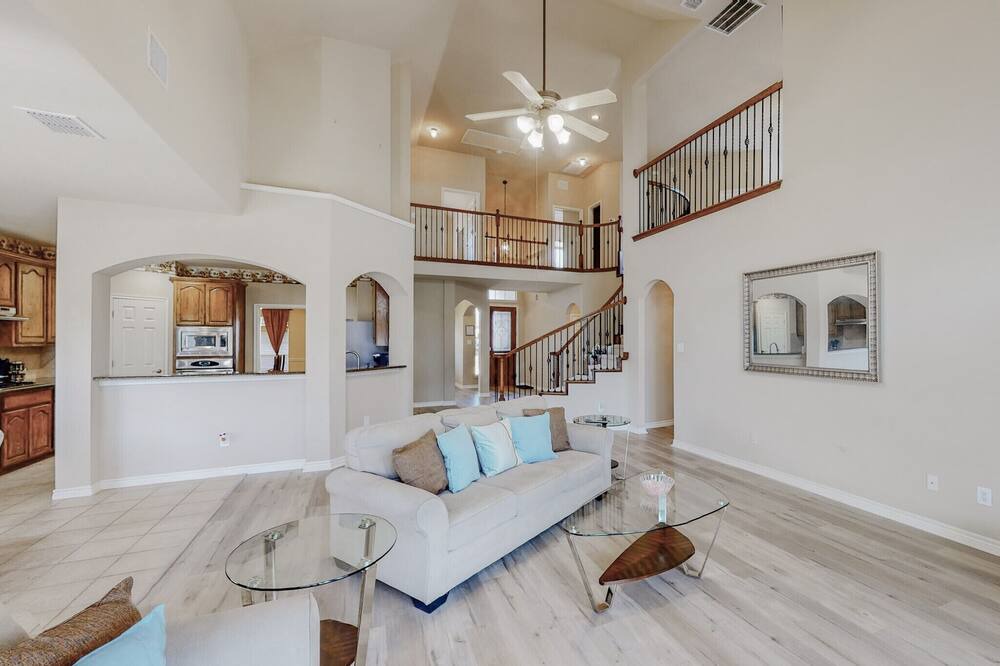 Photo of Livingroom in Murphy