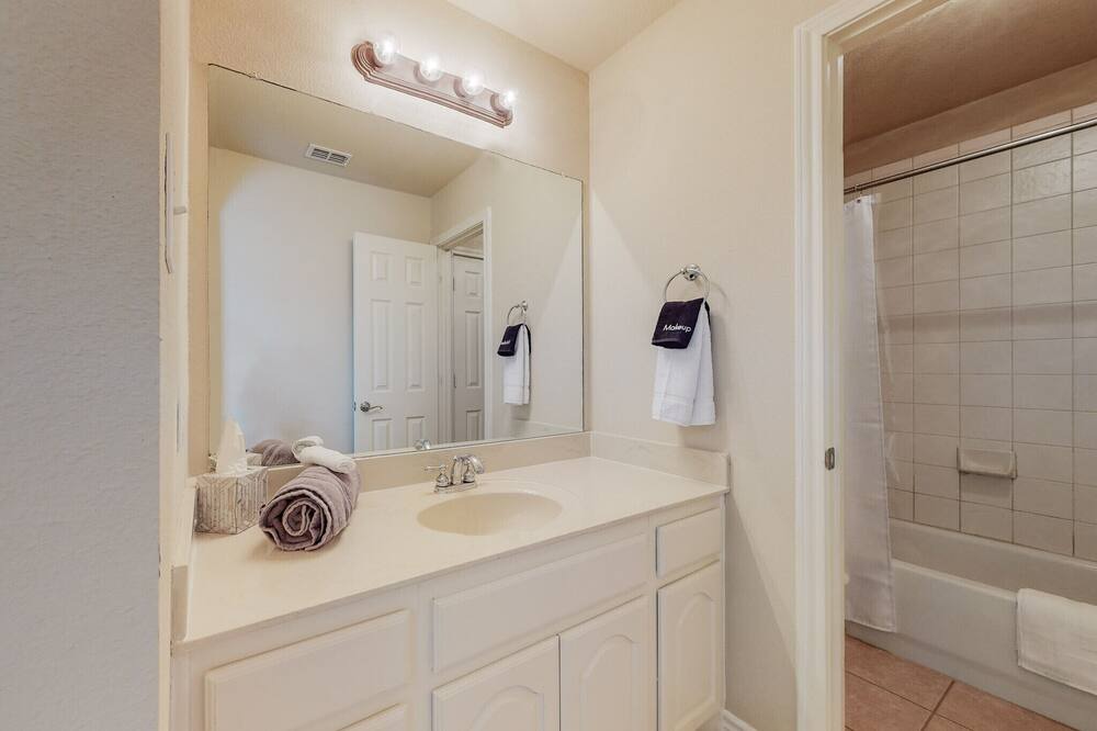 Photo of Bathroom in Murphy