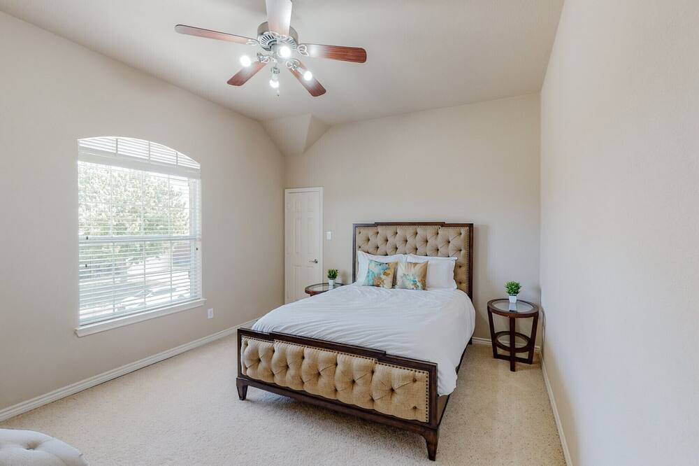 Photo of Bedroom in Murphy