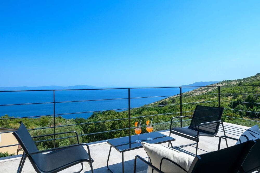 Photo of Patio Balcony in Ripenda Kosi