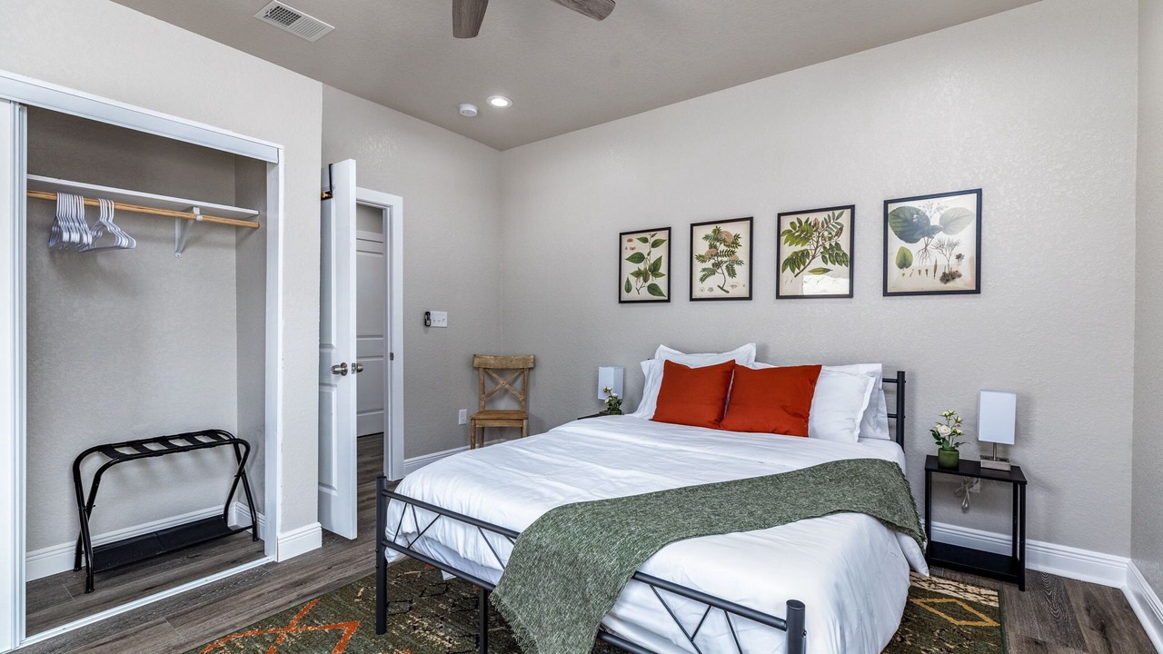 Photo of Bedroom in Northwest Los Angeles Heights