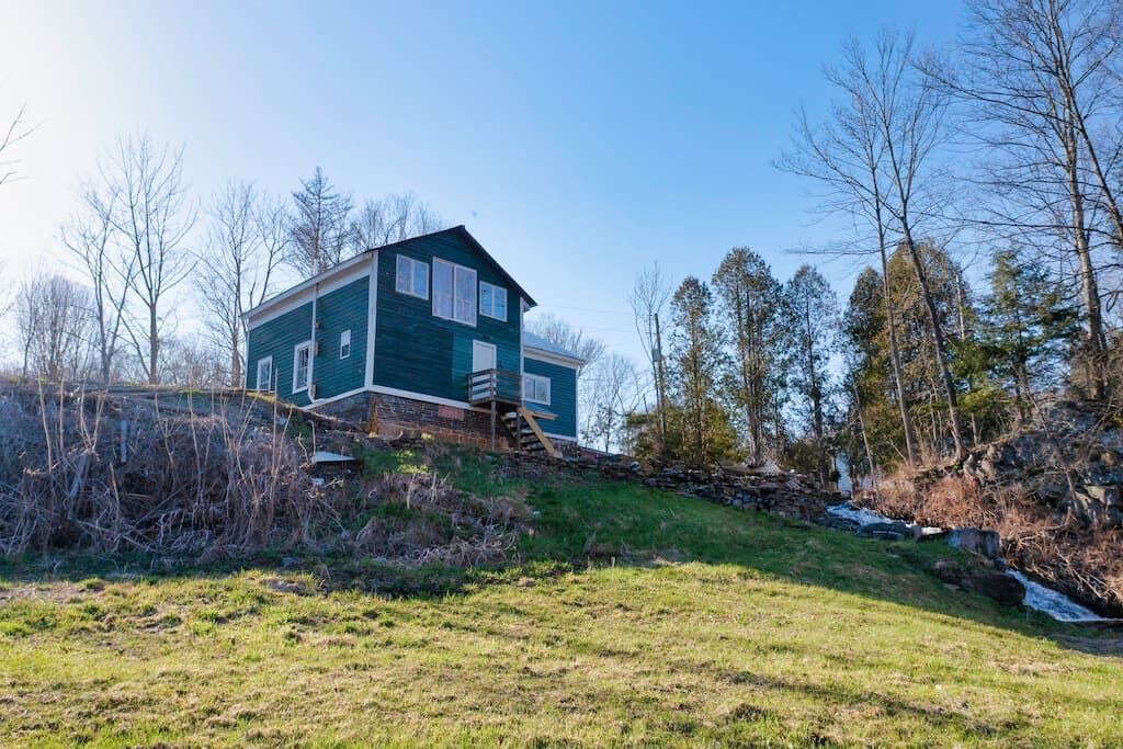 Photo of Outdoor in Town of Hebron